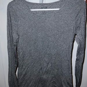 Gray Long Sleeve Athletic Workout Top